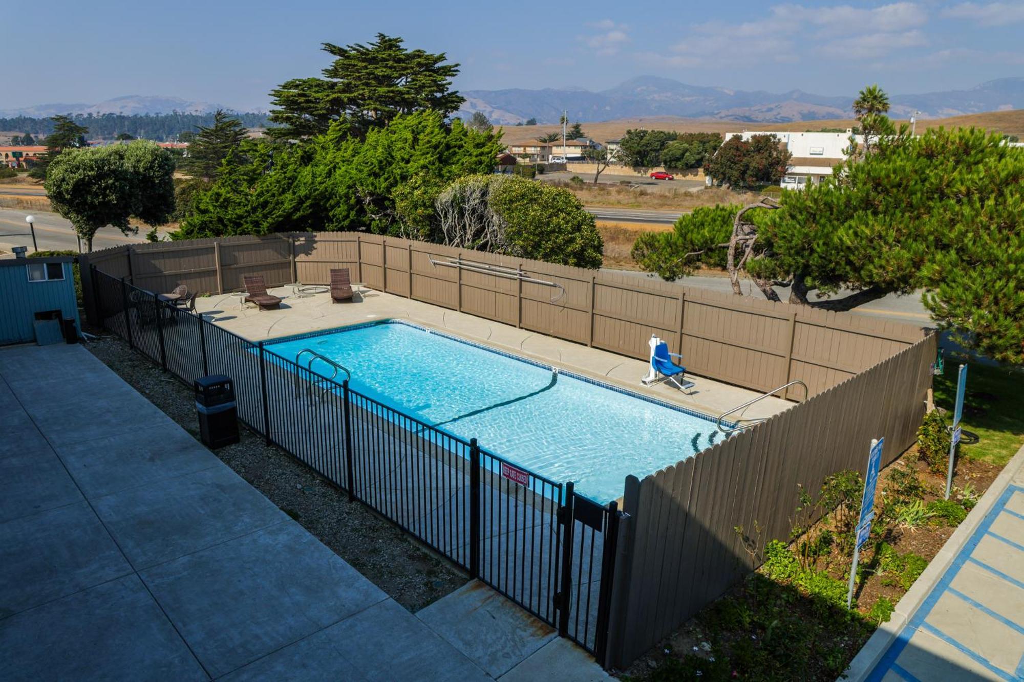 Sea Breeze Inn - San Simeon Kültér fotó